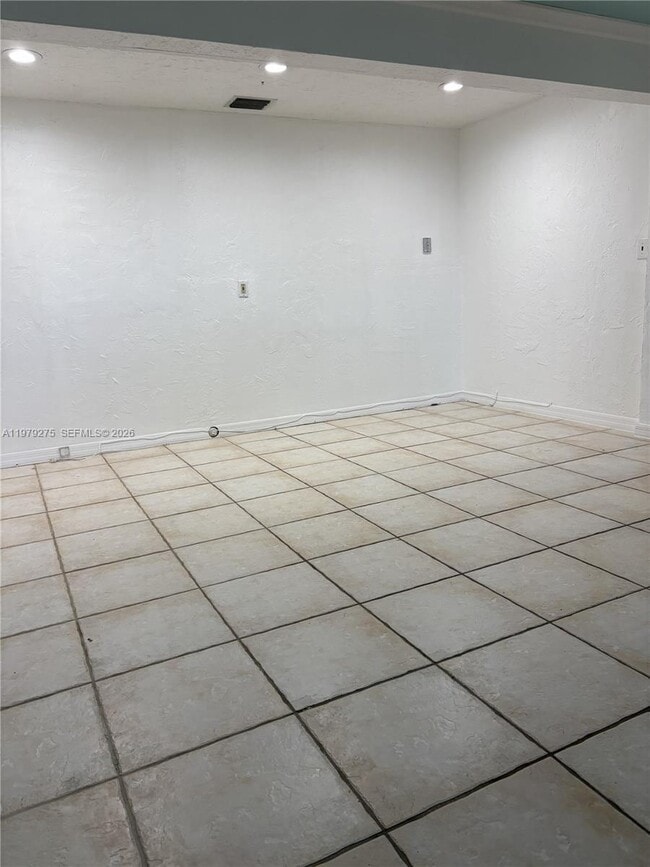 Building Photo - 1970 SW 24th Cir