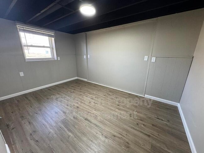 Building Photo - 5122 Ville Maria Ln