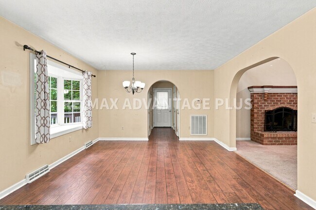 Building Photo - 56 Holland Rd