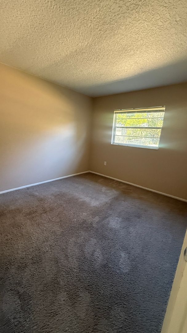 Building Photo - Charming 3-Bedroom Home in Quiet Winter Springs Neighborhood