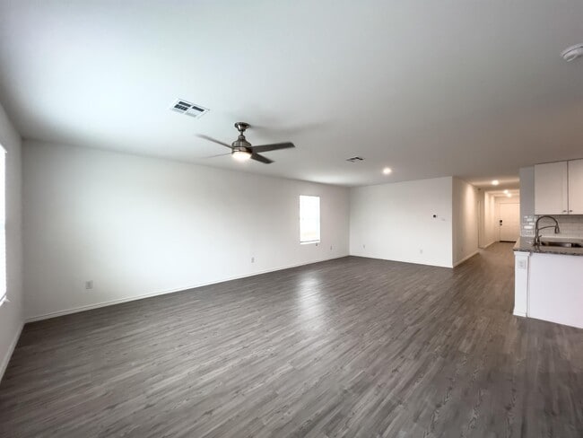 Building Photo - 5940 Sunset Song Ln