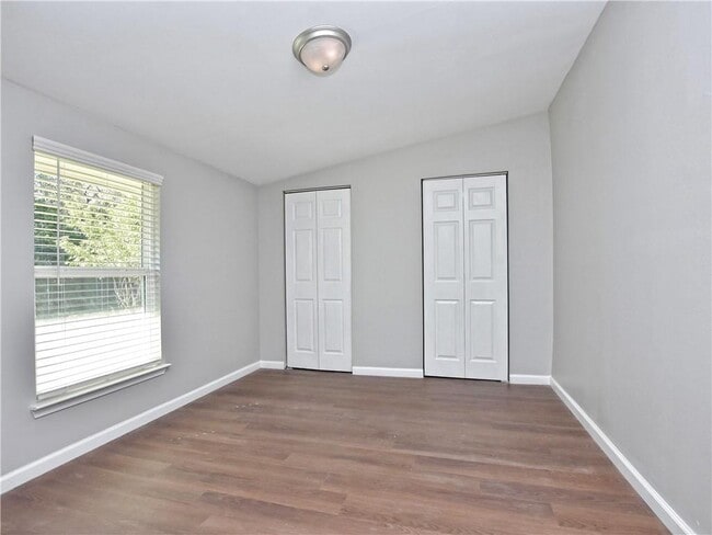 Building Photo - 5205 Thunderbird St