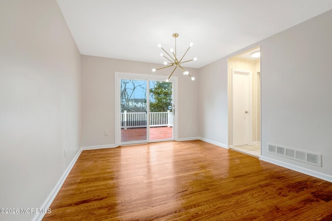 Building Photo - 429 Lake Ave