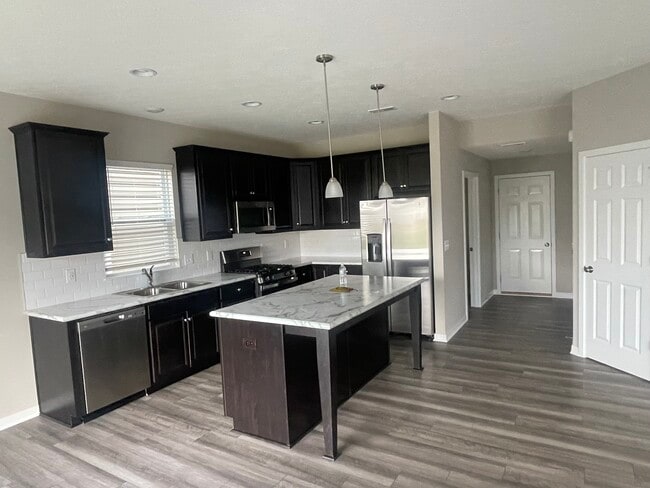 Building Photo - 7269 Cutler Dr