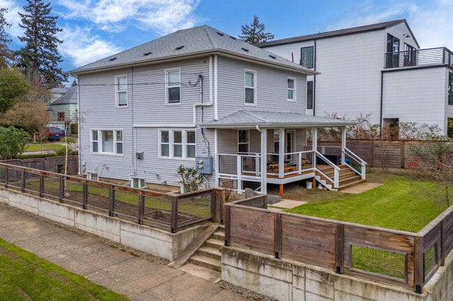 Building Photo - 957 NW 64th St