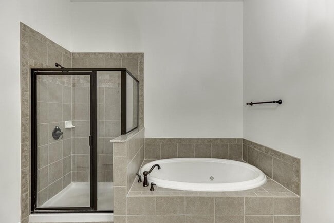 Building Photo - 6925 Fellowship Ln