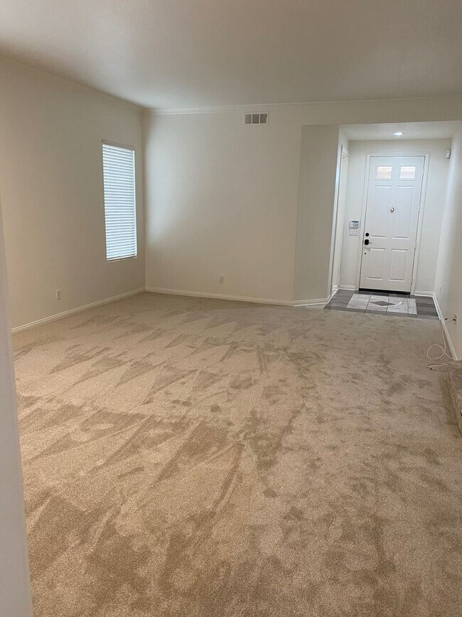 Building Photo - Carmel Valley “Shores” 5BR/3BA Executive H...