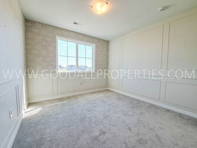 Building Photo - LIMITED TIME, MOVE-IN SPECIALS 3 Bedroom 2.5 baths in Waukee with a walk out basement on a Cul de...