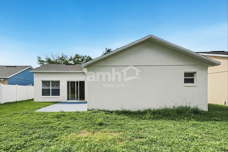 Building Photo - 2423 Hybrid Dr