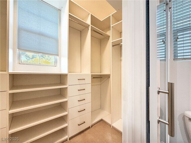 Building Photo - 7673 French Springs st'