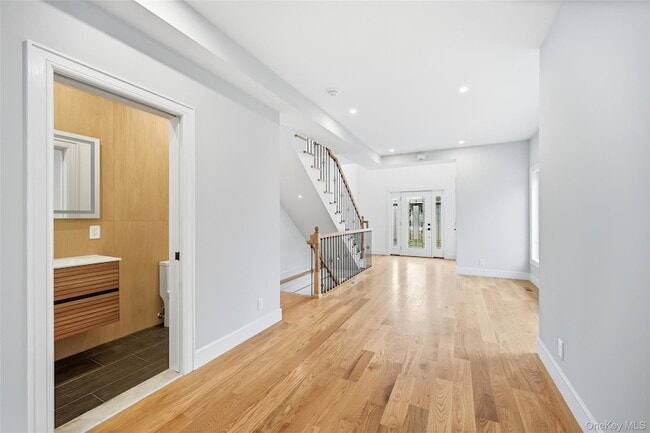 Building Photo - 67 Paulding Ln