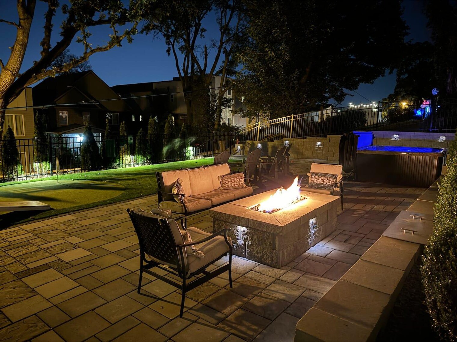 Building Photo - 425b 36th Ave N