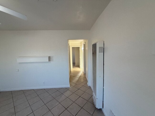 Building Photo - Available Soon! Fully Rehab!