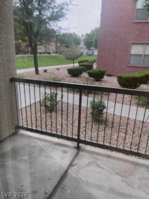 Building Photo - 8000 W Badura Ave