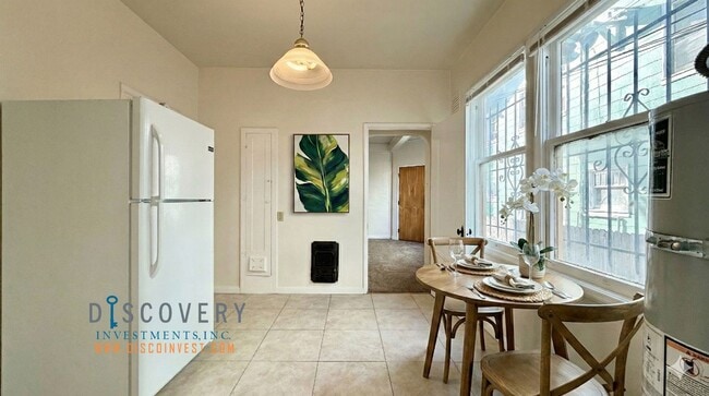 Building Photo - International Blvd. 430-434