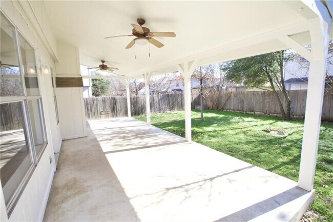 Building Photo - 1305 Green Terrace Dr
