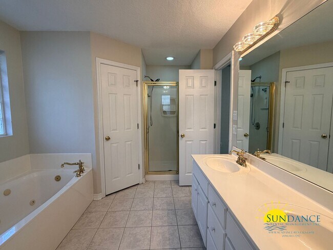 Building Photo - Charming 3-Bedroom Home in Fort Walton Beach!