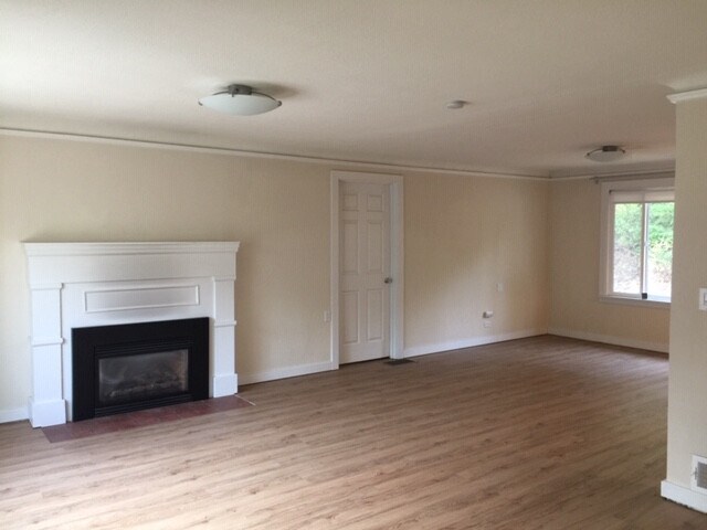 Building Photo - Cle Elum Rental