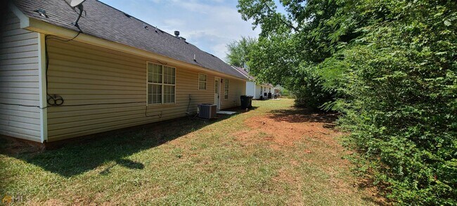 Building Photo - 293 Stony Brook Cir