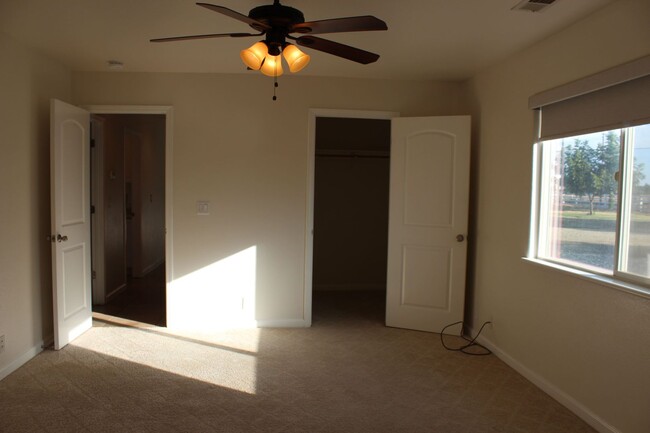 Building Photo - Available Soon! Must See 2 Bedroom Home Lo...
