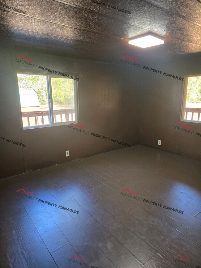 Building Photo - STATUS: AVAILABLE | R51 | $1895 + $100 for...