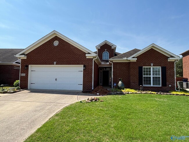 Building Photo - 15110 Lakeside Trail SW