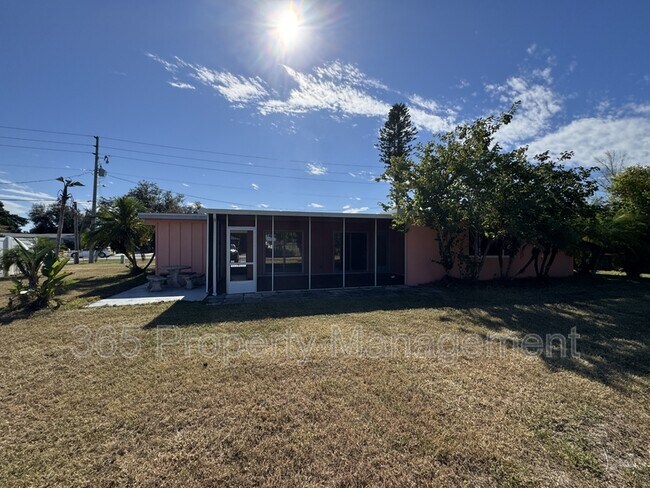 Building Photo - 2379 Conway Blvd