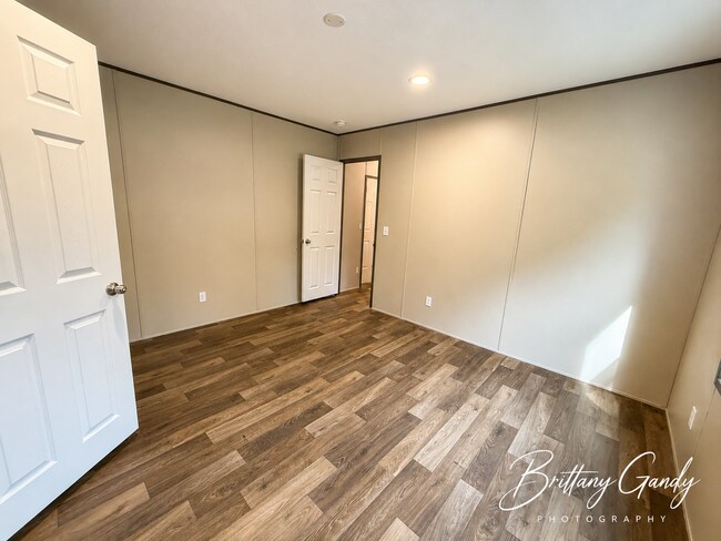 Building Photo - 615 Adalynn Pvt Ln