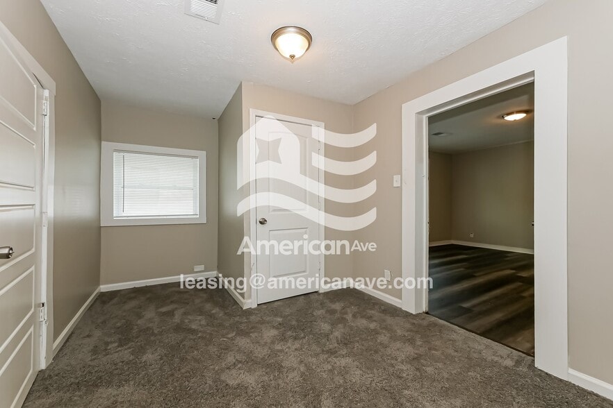 Building Photo - 3901 Oates Ave