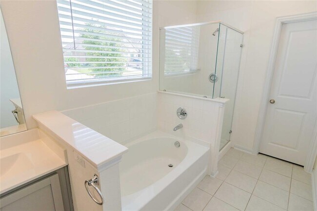 Building Photo - 101 Englenook Dr