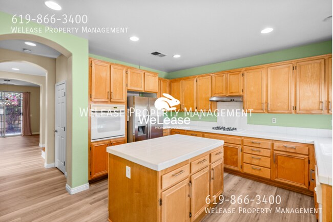 Building Photo - 516 Avenida Ortega