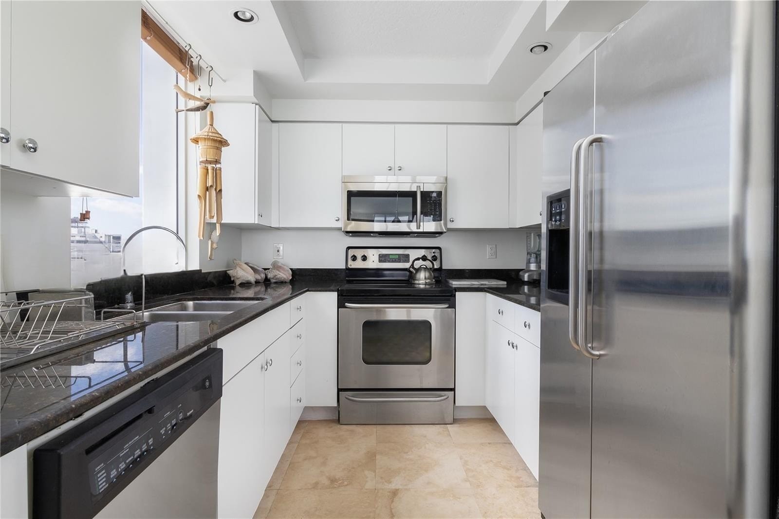 Building Photo - 6917 Collins Ave