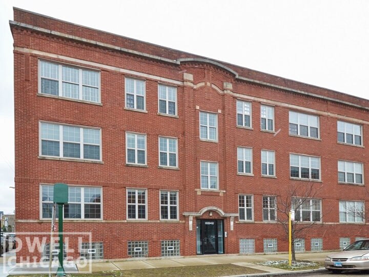 Building Photo - 3205 W George St
