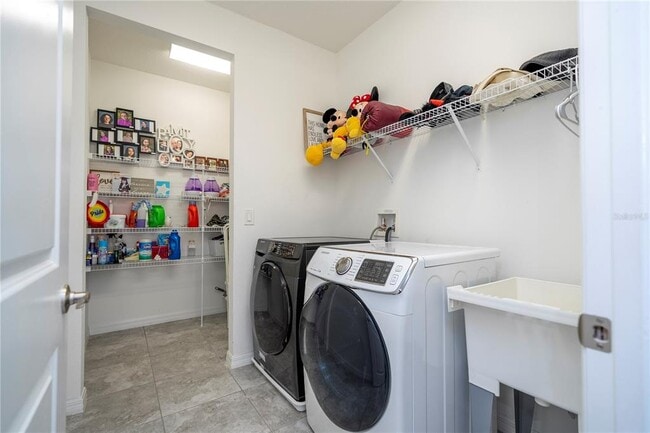 Building Photo - 10551 Petrillo Wy