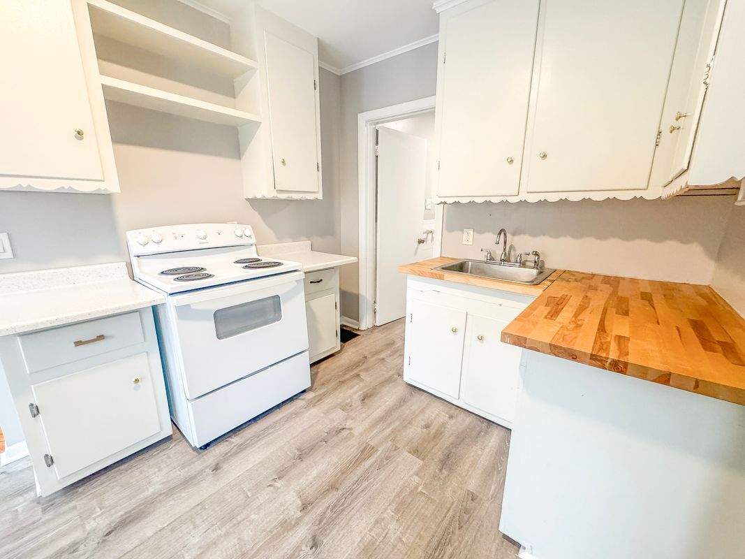 Building Photo - 224 Millville Ave