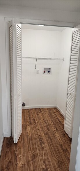 Building Photo - 1648 Guava Ave