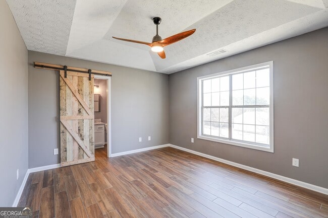 Building Photo - 130 Chastain Loop