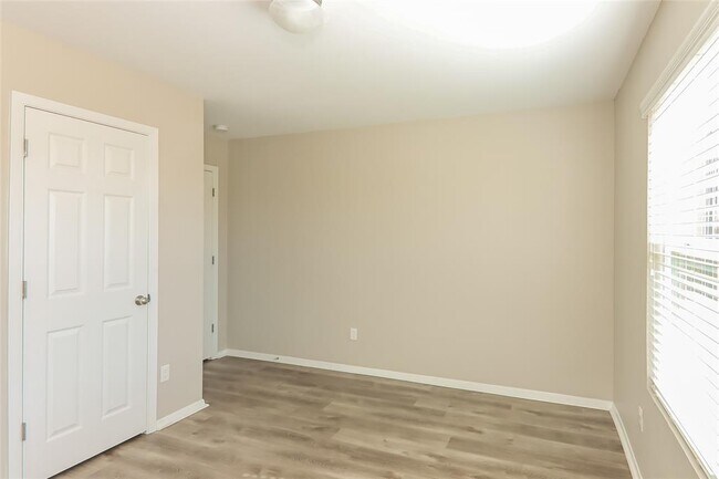 Building Photo - 9125 SW 55th St