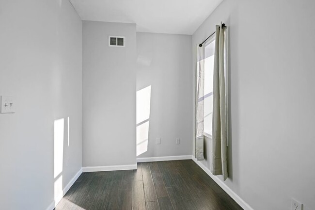 Building Photo - 2356 N Colorado St