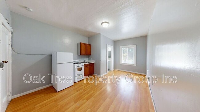 Primary Photo - 1607 2nd Ave
