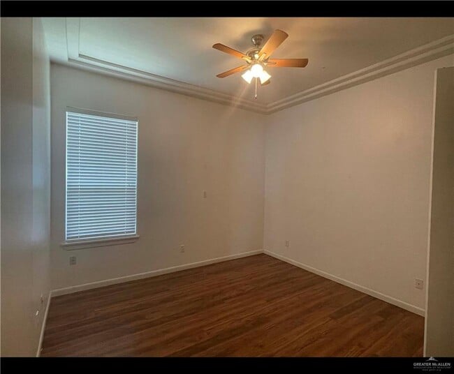 Building Photo - 23 E St