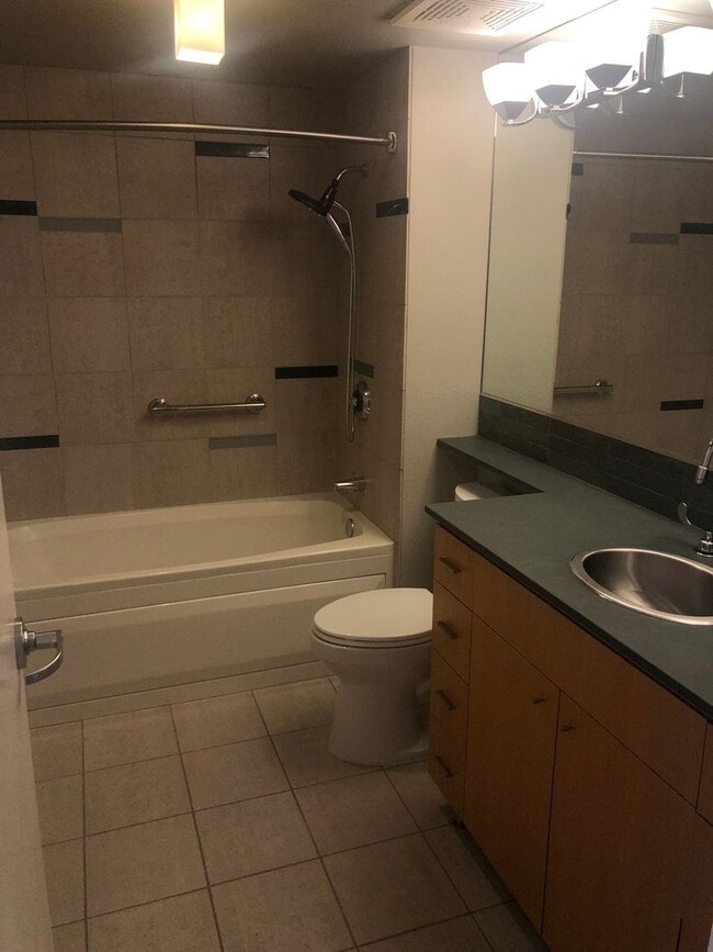 Building Photo - 1Bd/1Ba Seattle Condo