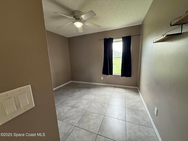 Building Photo - 3506 Egret Dr