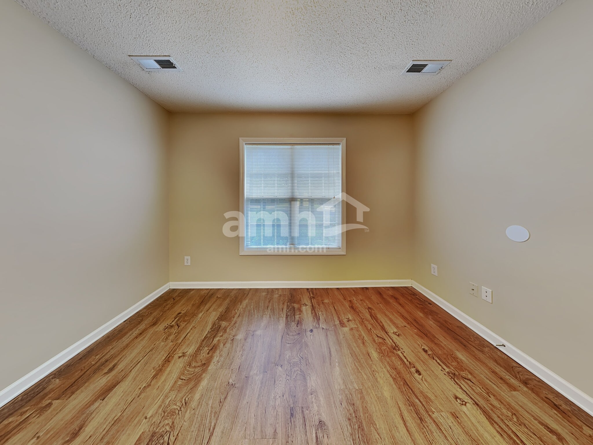 Building Photo - 160 Charlotte Ct