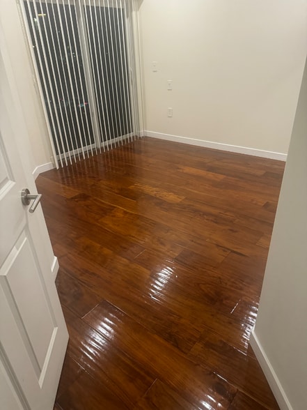 Building Photo - 5537 La Mirada Ave