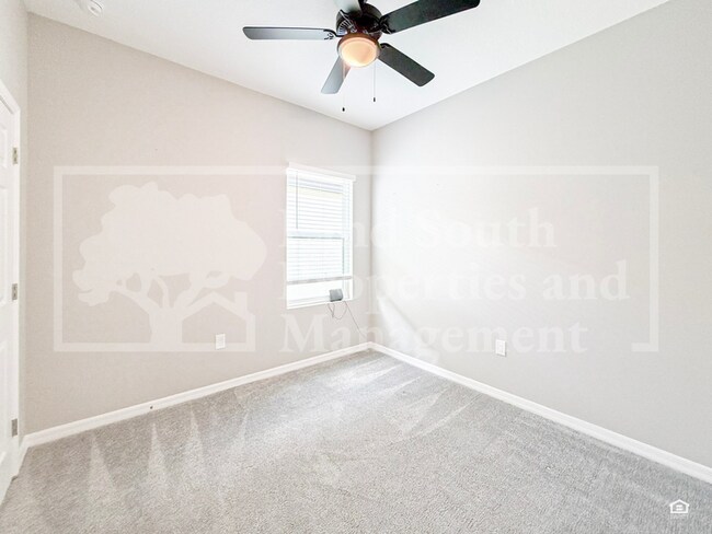 Building Photo - 3430 Cup Dr