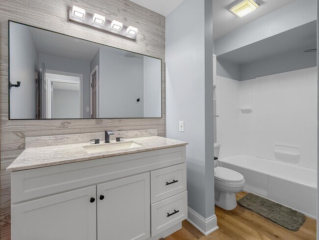 Building Photo - 2049 45th St