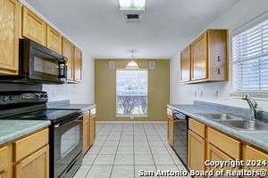 Building Photo - 523 Granite Cliff