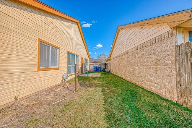 Building Photo - 1414 Elkwood Dr