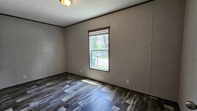 Building Photo - 5434 S Kansas St
